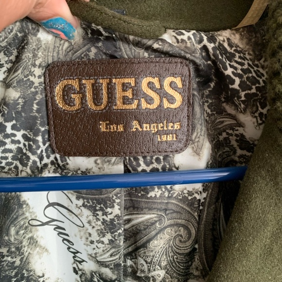 Coat - Picture 5 of 9